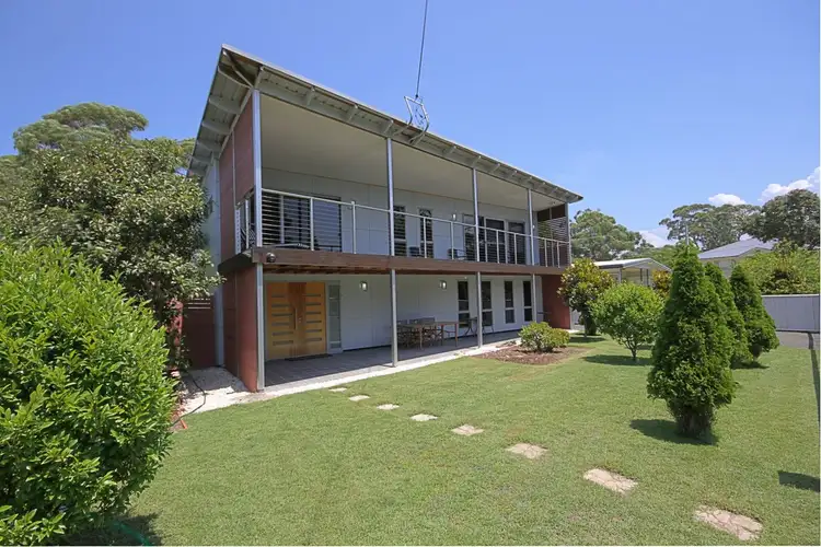 12 Carroll Avenue, Lake Conjola NSW 2539
