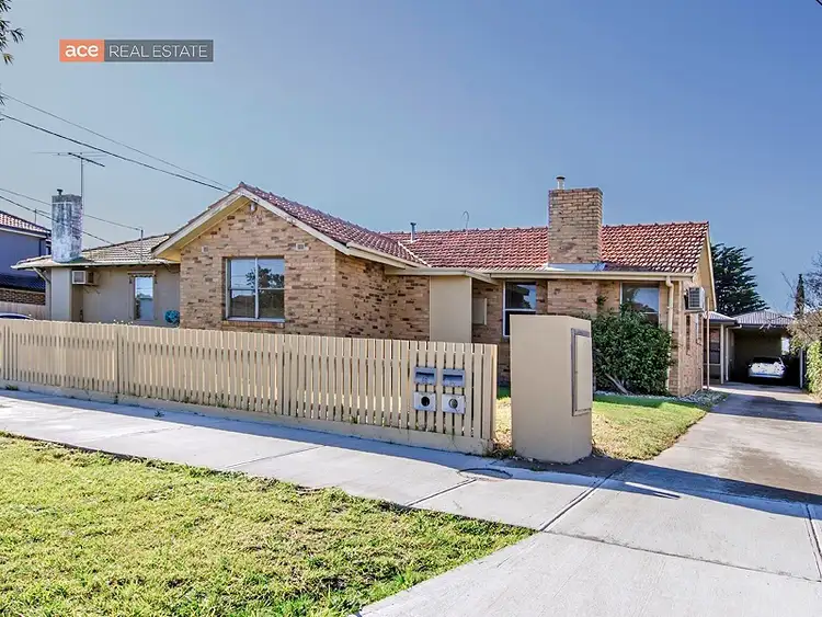 1/135 Bladin Street, Laverton VIC 3028