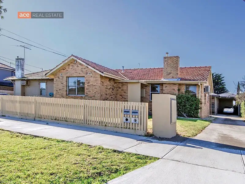 Main view of Homely unit listing, 1/135 Bladin Street, Laverton VIC 3028