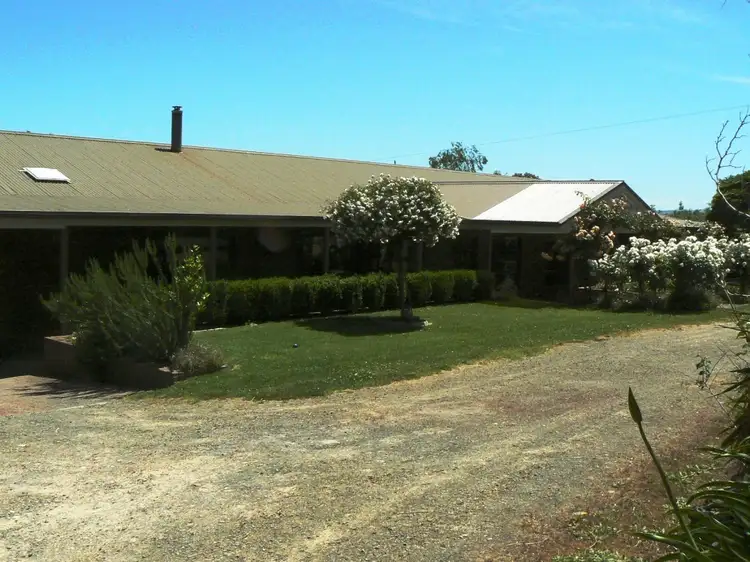 141 Jarrahmond Road, Orbost VIC 3888