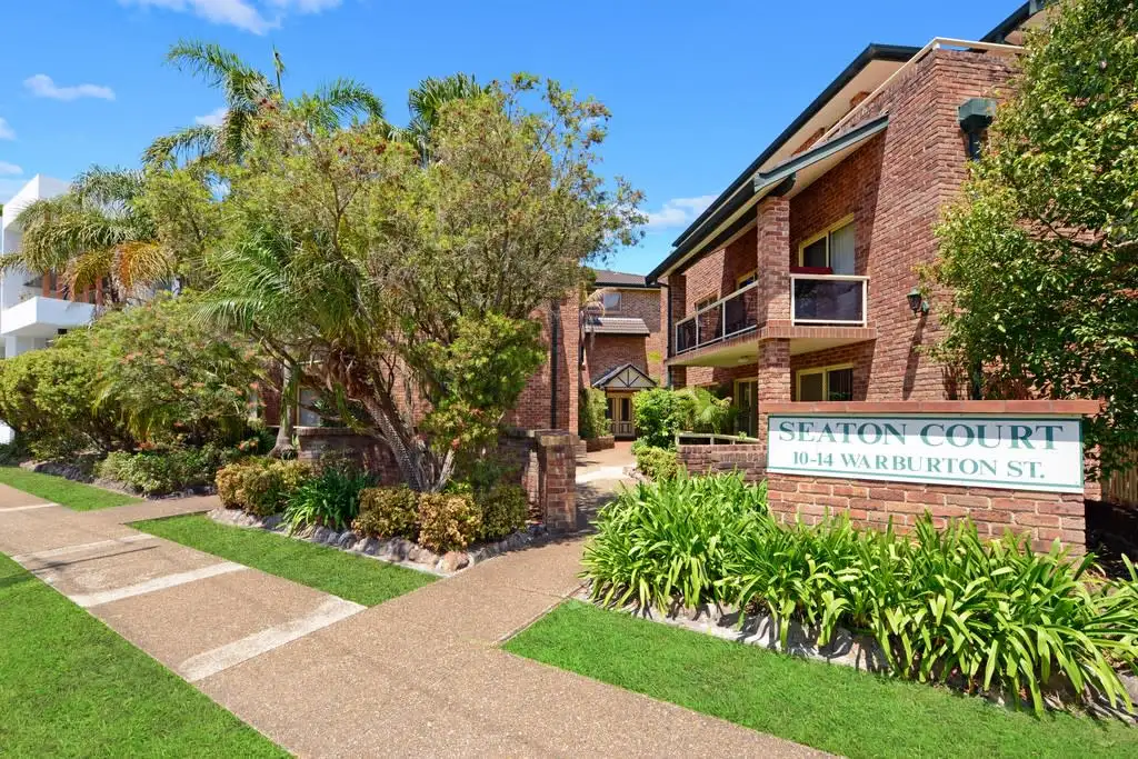 Main view of Homely unit listing, 2/10-14 Warburton Street, Gymea NSW 2227