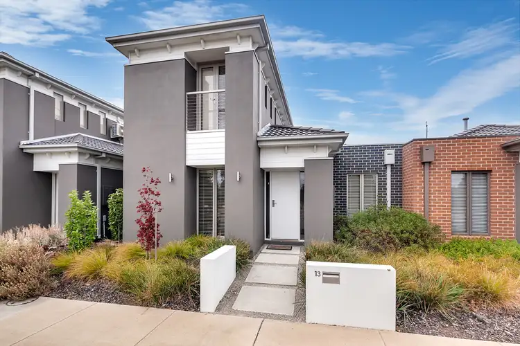 13 Willoby Drive, Alfredton VIC 3350