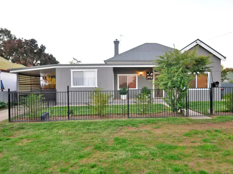 3 Gloucester Street, Junee NSW 2663