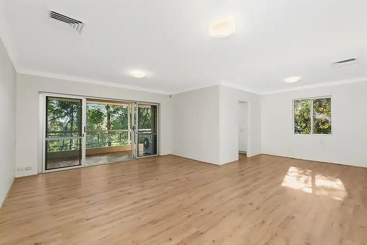 Main view of Homely unit listing, 5/2a Bloomsbury Ave, Pymble NSW 2073