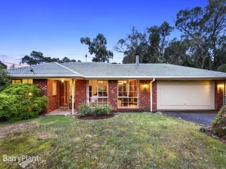 9 Wardlow Court, Croydon Hills VIC 3136