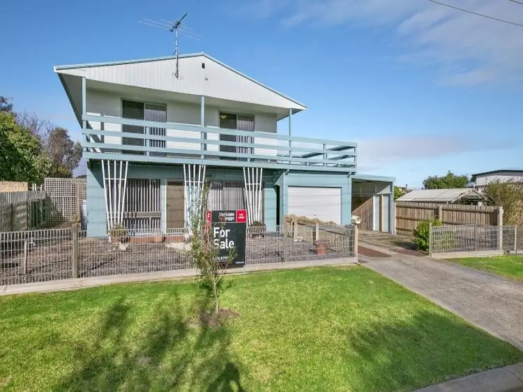 33 Semaphore Street, Coronet Bay VIC 3984