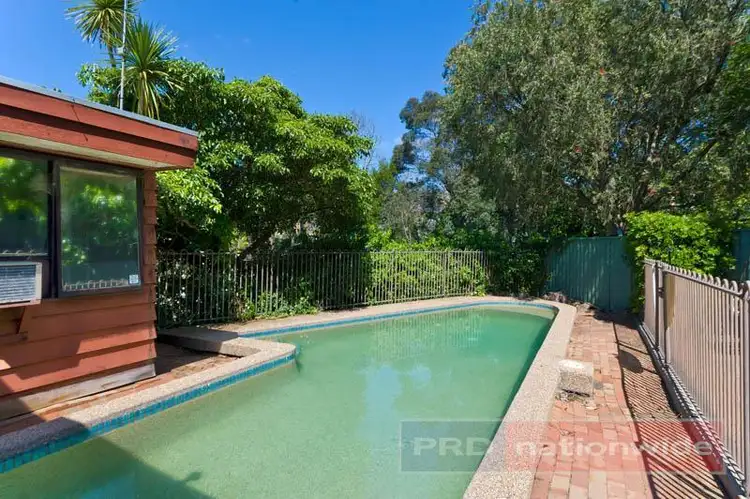 9 Bluegum Crescent, Picnic Point NSW 2213