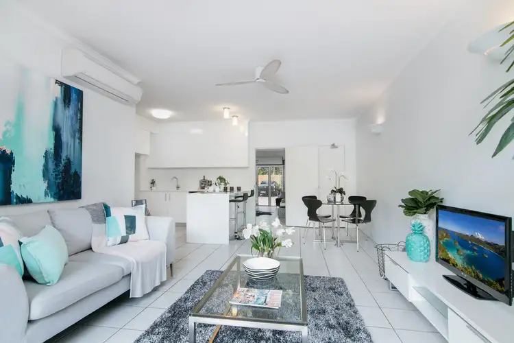 23/327 Lake Street, Cairns North QLD 4870