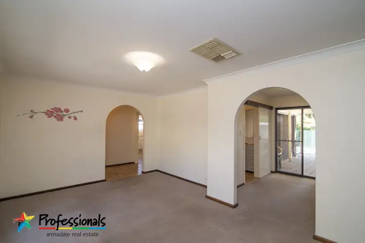 Fifth view of Homely house listing, 18 Boxworth Ct, Huntingdale WA 6110