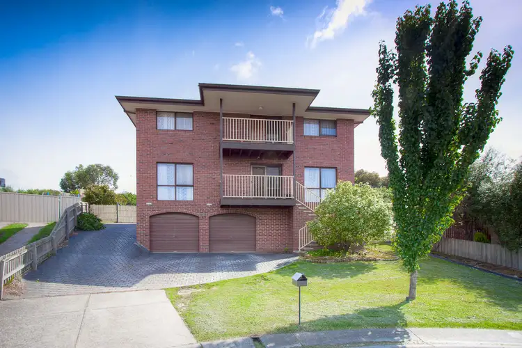 8 Lachlan Court, Sunbury VIC 3429