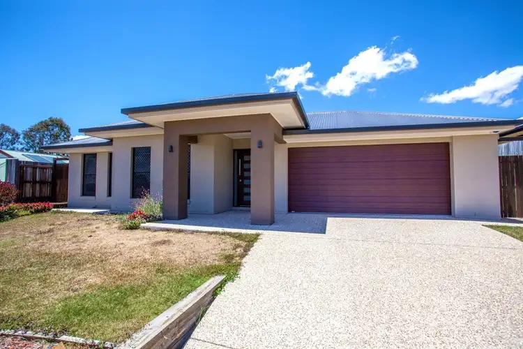 11 Hilltop Avenue, Southside QLD 4570