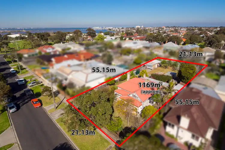 13 Collingwood Road, Newport VIC 3015