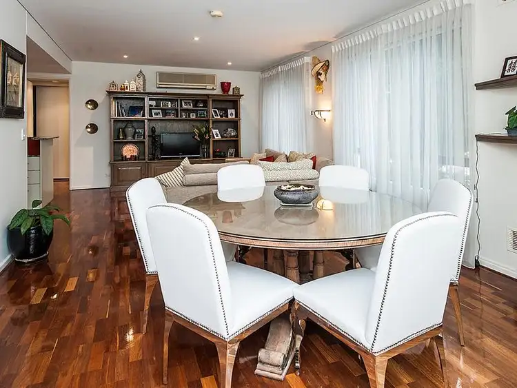 2/26 Saunders Street, East Perth WA 6004