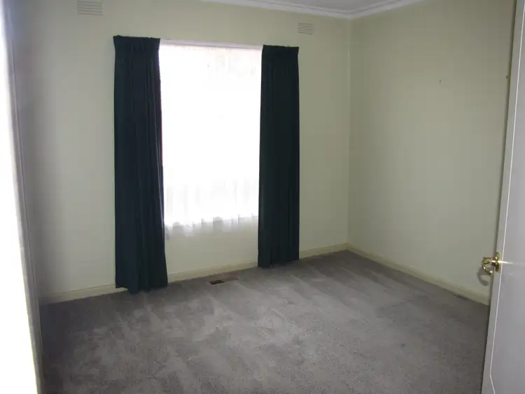 Seventh view of Homely house listing, 12 Somerville Court, Moe VIC 3825