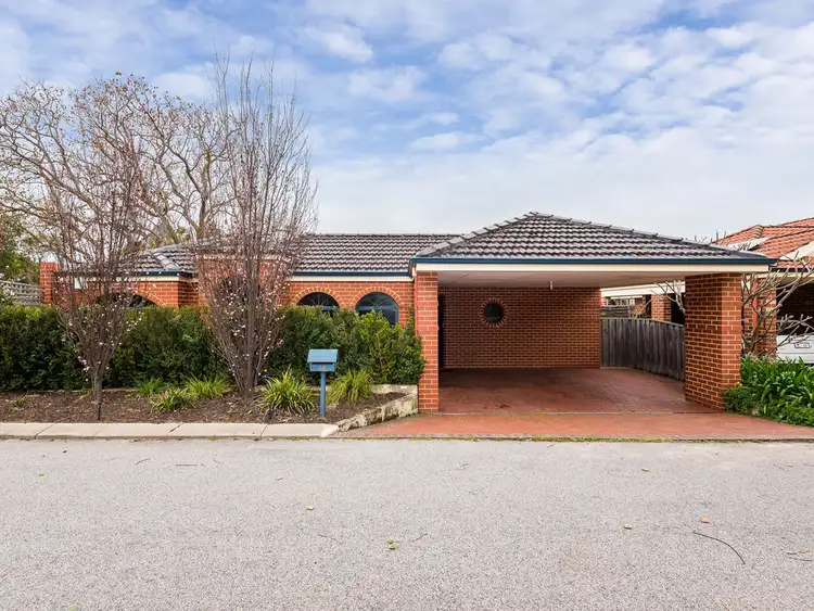 18 Easton Lane, Doubleview WA 6018
