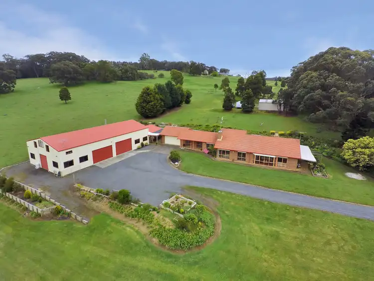 85 Evergreen Way, Gordon VIC 3345