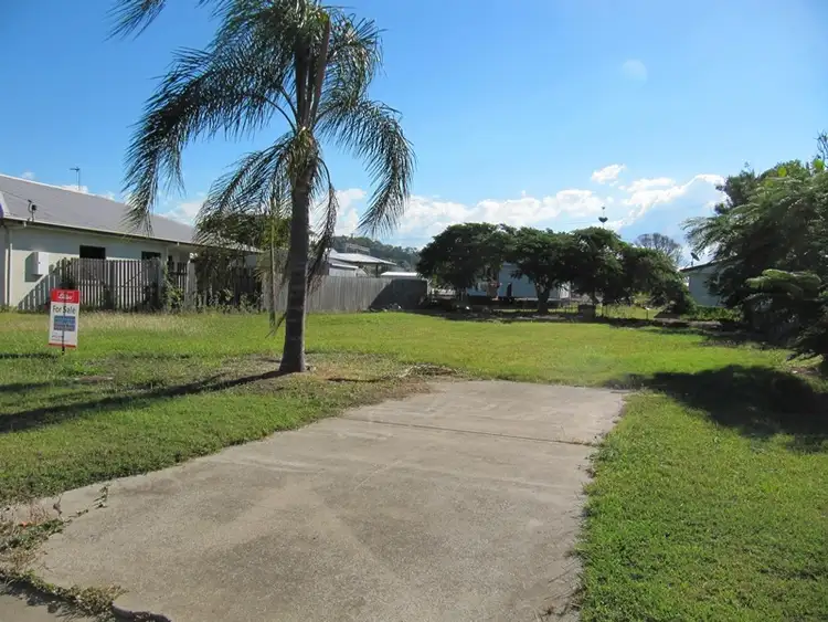 10 Callide St, Barney Point QLD 4680