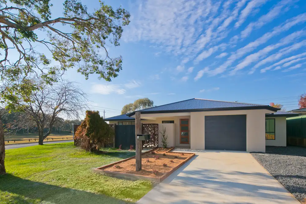 Main view of Homely house listing, 10 Lawrence Close, Macgregor ACT 2615