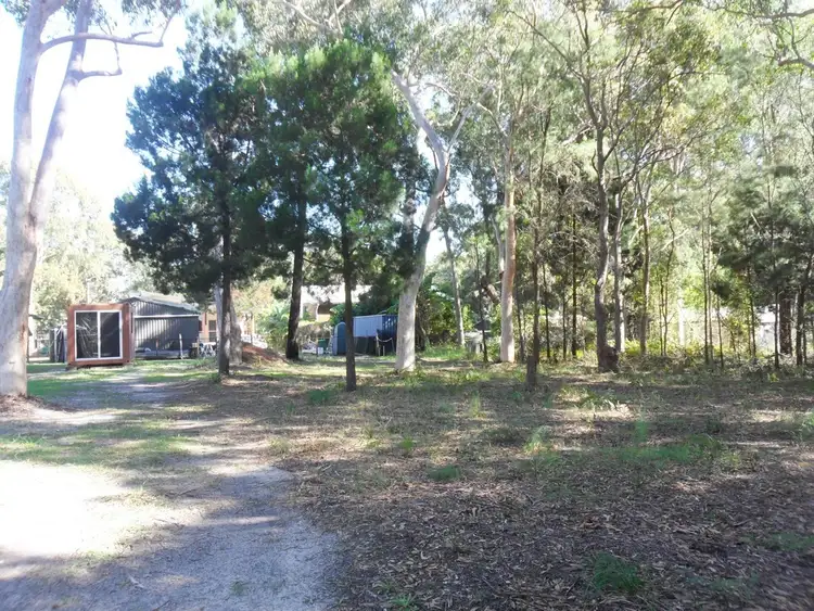 17 Natone Terrace, Macleay Island QLD 4184