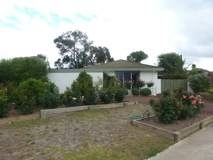 10 Vanstan Street, Ararat VIC 3377