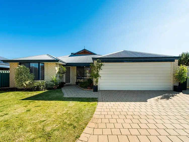 11 Fleet Circle, High Wycombe WA 6057