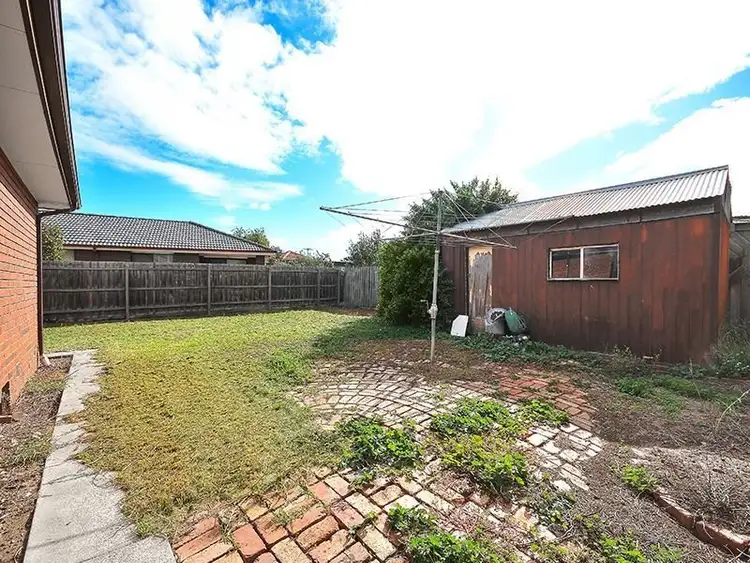 Fifth view of Homely house listing, 30 Windermere Crescent, Gladstone Park VIC 3043
