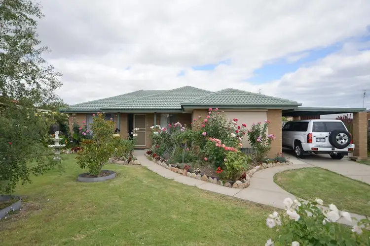 55 Balmoral Crescent, Bairnsdale VIC 3875
