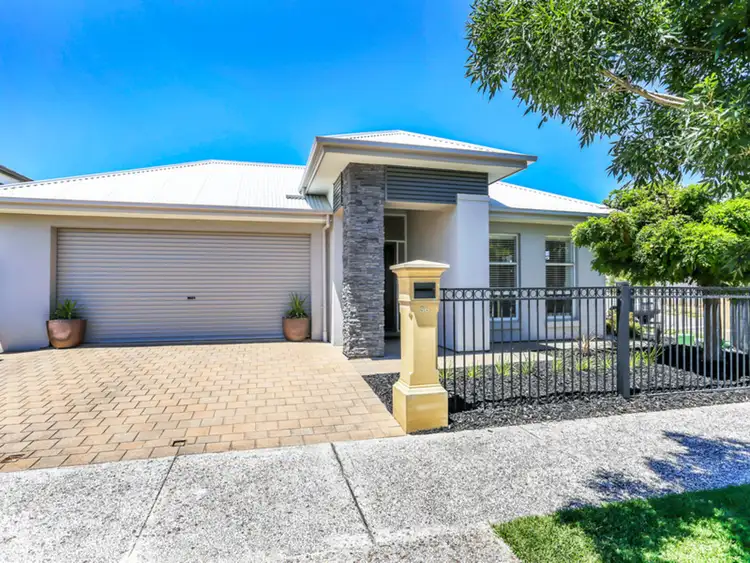 36 Shoalhaven Circuit, Mawson Lakes SA 5095