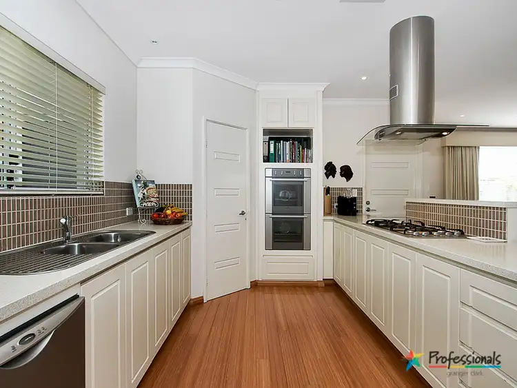 Sixth view of Homely house listing, 1 Pavilion Circle, The Vines WA 6069