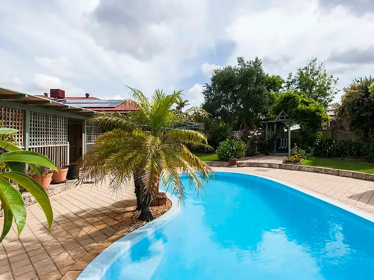 Fourth view of Homely house listing, 10 Southpointe Crescent, Ballajura WA 6066