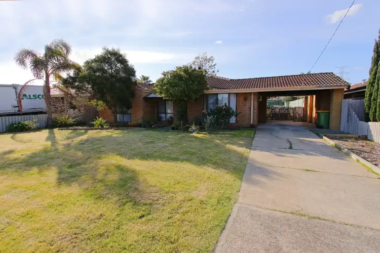 61 South Lake Drive, South Lake WA 6164