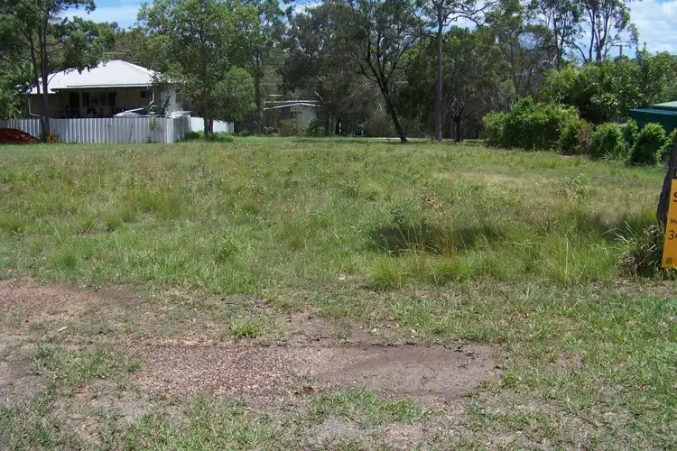 41 Scotts Rd, Macleay Island QLD 4184