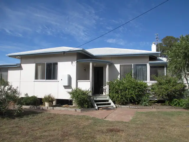 40 MILNE STREET, Tara QLD 4421