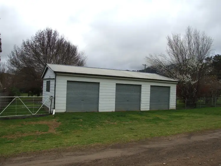 Second view of Homely house listing, 5 Jenkins Lane, Nundle NSW 2340