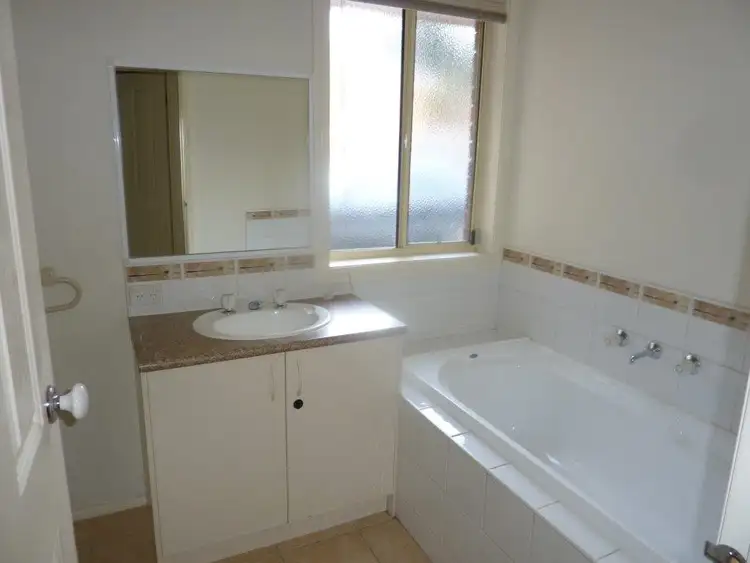 Fifth view of Homely unit listing, 2/61 KAYS AVENUE, Hallam VIC 3803