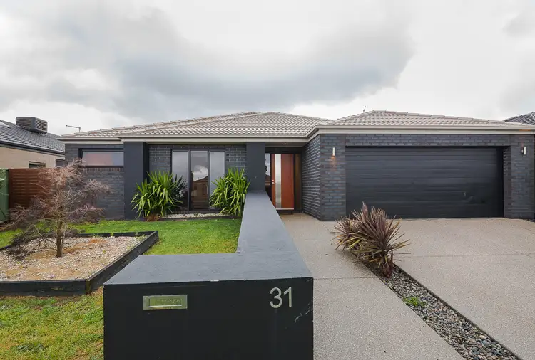 31 McKellar Drive, Miners Rest VIC 3352