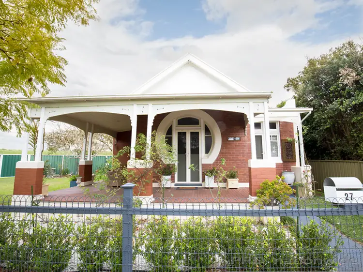 27 The Avenue, Lorn NSW 2320