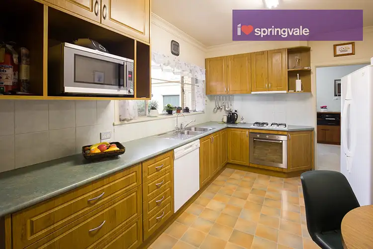 Fifth view of Homely house listing, 2 Davey Court, Springvale VIC 3171