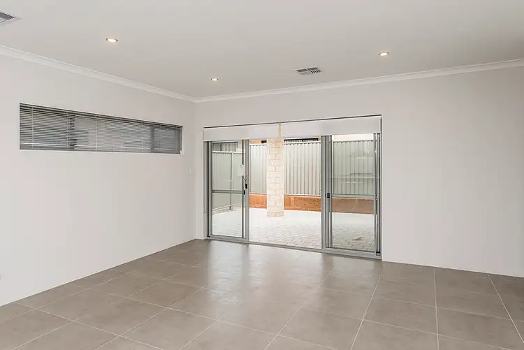 Sixth view of Homely house listing, 21 Darling Chase, Wandi WA 6167
