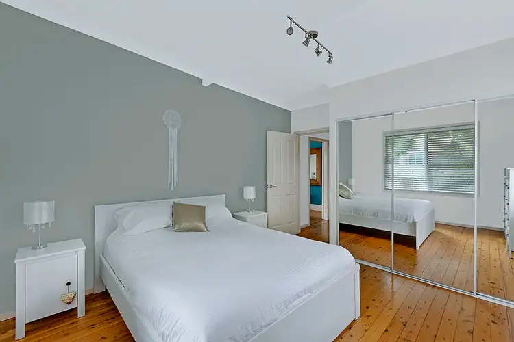 Third view of Homely house listing, 4 Pindarri Avenue, Berkeley Vale NSW 2261
