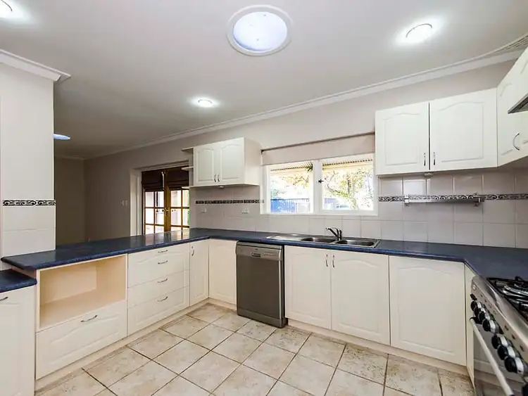 Fifth view of Homely house listing, 72 Queenscliffe Road, Doubleview WA 6018