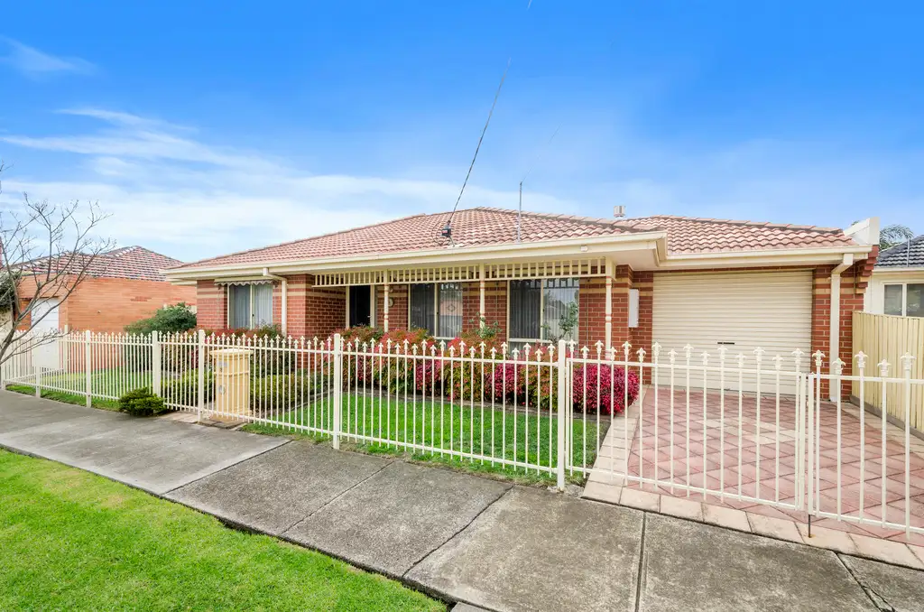 Main view of Homely house listing, 8 Brack Avenue, Brooklyn VIC 3012