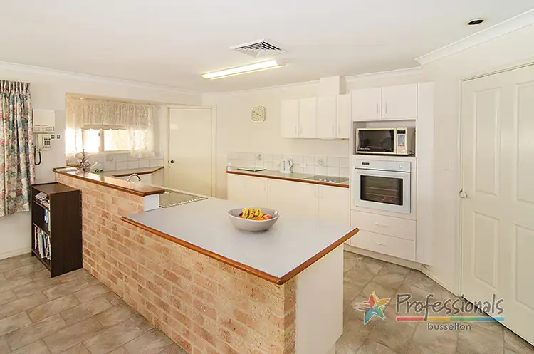 Second view of Homely house listing, 24 Lorikeet Loop, Broadwater WA 6280