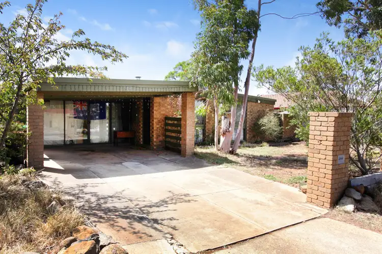 11 Ramona Place, Melton West VIC 3337