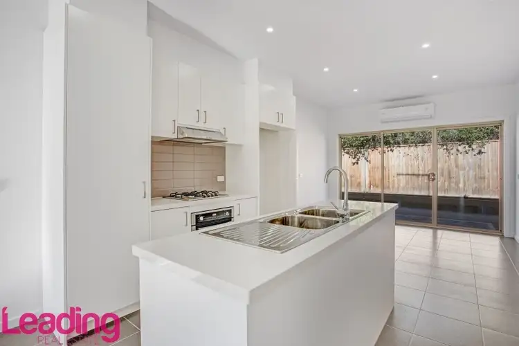 Fifth view of Homely unit listing, Unit 3/35 Darbyshire Street, Sunbury VIC 3429