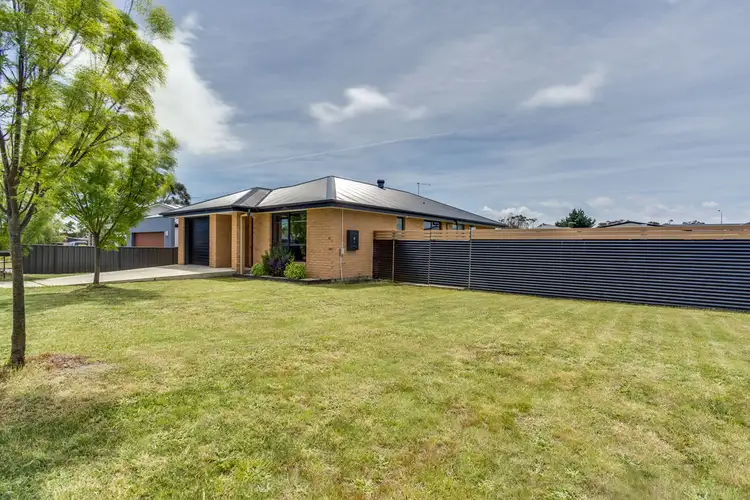 25 Warburton Road, George Town TAS 7253