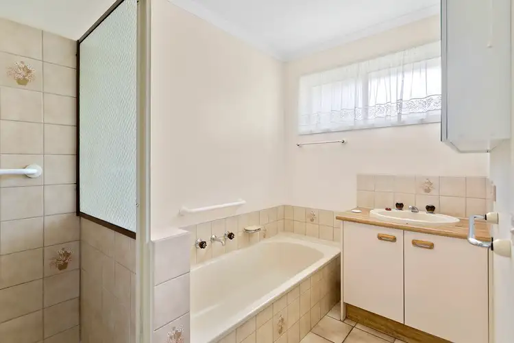 Fifth view of Homely unit listing, 2/61 Yuille Street, Frankston South VIC 3199