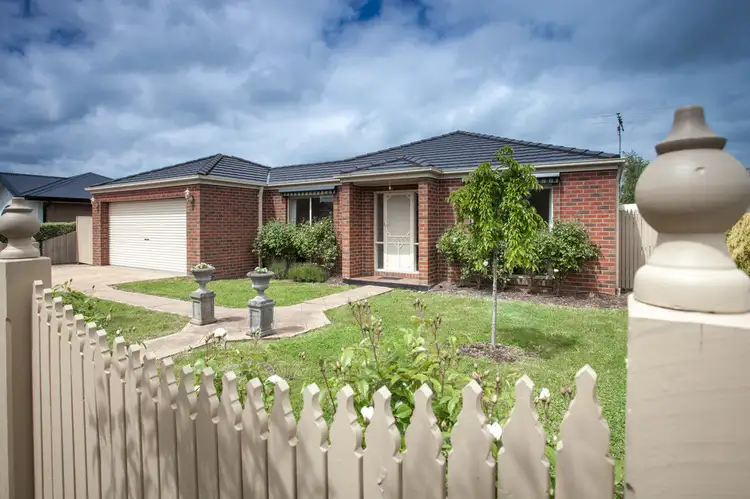 5 Hyperno Court, New Gisborne VIC 3438