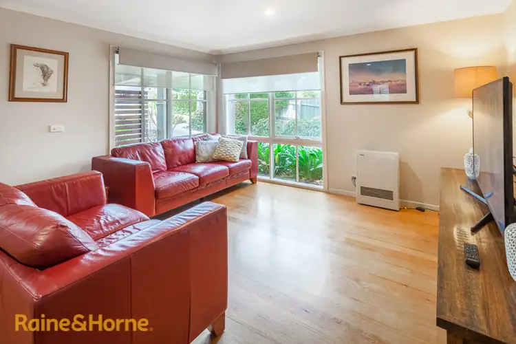 Fifth view of Homely house listing, 1 Hasluck Court, Sunbury VIC 3429