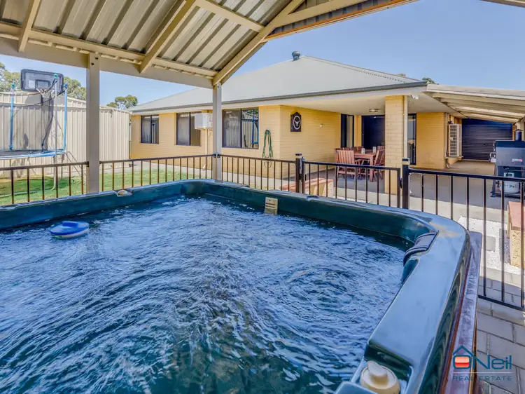 25 Huggins Road, Byford WA 6122